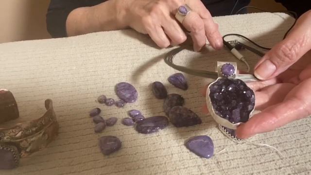 Charoite Gemstone Legends and Fascinating Facts смотреть онлайн