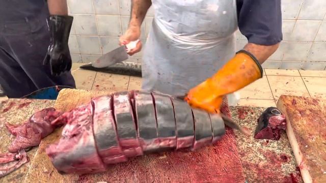 Fillet Tuna For Steak at Dinner|| Fresh & Frozen Tuna Cutting for Steak|| Fresh Fish Cutting Skills смотреть онлайн