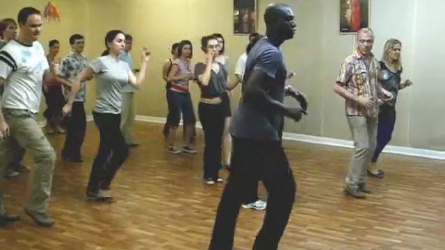 Гильермо Гомес, сальса в школе танцев Dance Lessons смотреть онлайн