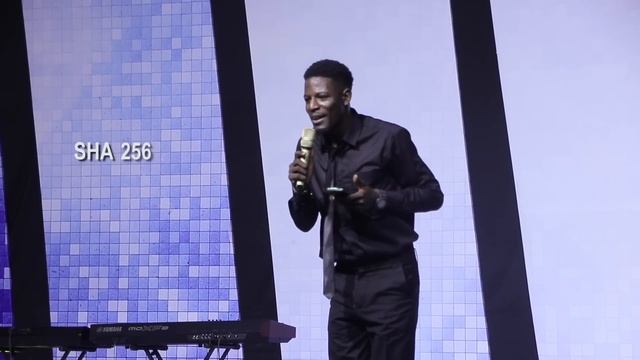 Reign avudde mumbera lwa Betina Kwediza Maurana ku stage смотреть онлайн