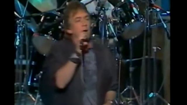 Eric Burdon - We Gotta Get Out Of This Place (Live 1986) смотреть онлайн