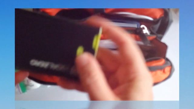 Best sling for airplane travel? (Alpaka Elements Tech Case Review) смотреть онлайн
