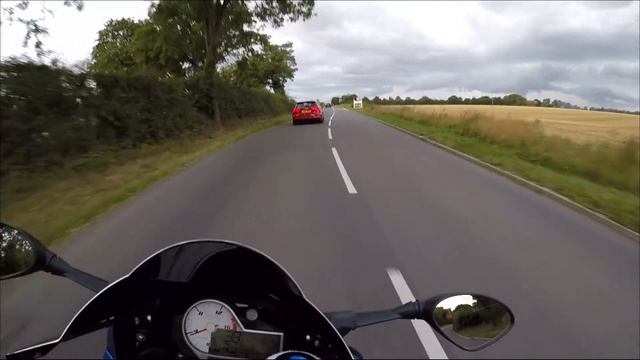 BMW S1000RR Mod Monthly #4: Sprockets and Carbon Fibre (1 less tooth) смотреть онлайн