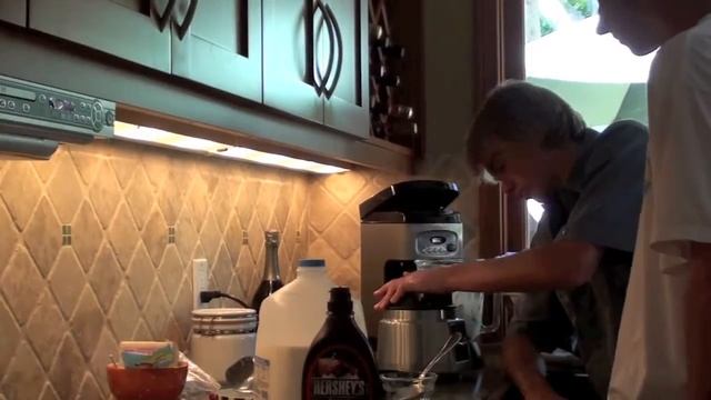 I Broke the Blender смотреть онлайн