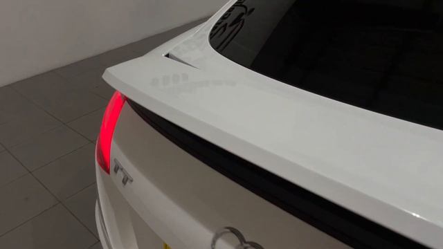 Audi TT 2.0 TDI ultra S line Euro 6 (s/s) 3dr смотреть онлайн