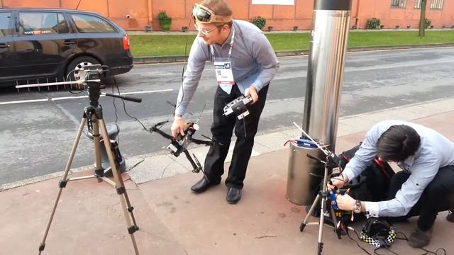 Leweb Paris 2012 - Team BlackSheep Showcase live demo outside onthe Open space (part1) смотреть онлайн