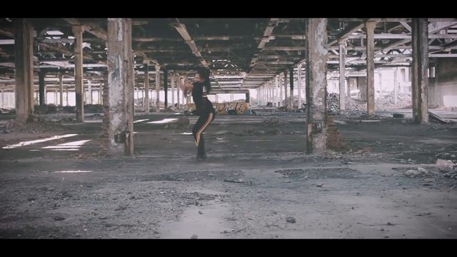 Айгерим - преподаватель по современной хореографии смотреть онлайн