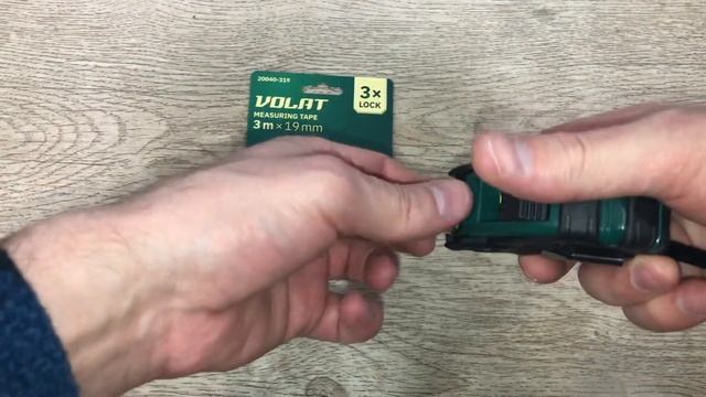 Рулетка 3м/19мм обрезин. корп. (3 независимых механизма фиксации ленты), Волат, Артикул: 20040-319