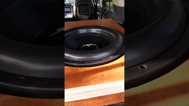 Skar subs and sundown amps + a tahoe смотреть онлайн
