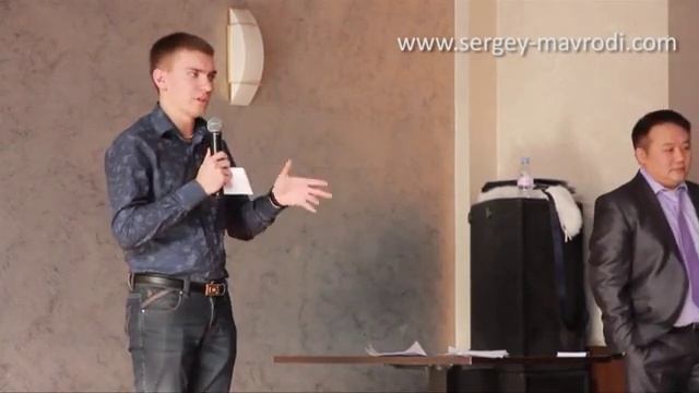 Леня Голубков и Саша Колбасов. Конференция 3 марта 2012