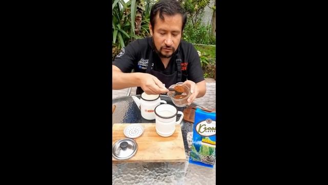 MOLIENDO CAFÉ EN BATÁN смотреть онлайн