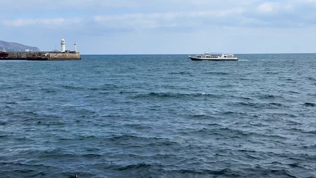 Ежедневная вебкамера Ялты и обзор погоды на 27 февраля 2025г. смотреть онлайн