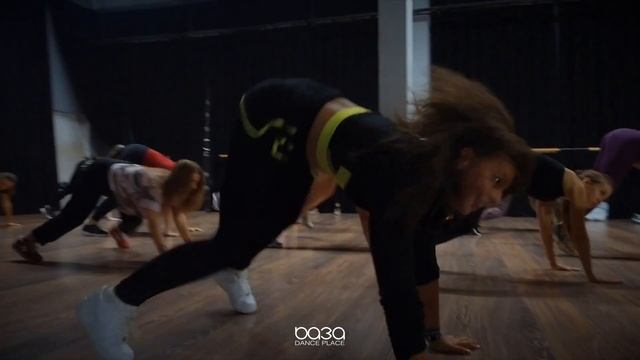 Dancehall open lesson by Valeria Pushtafidi | Baza Dance Place смотреть онлайн