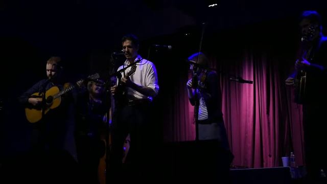 Chris Henry & The Hardcore Grass 2540 смотреть онлайн