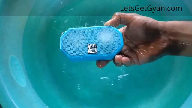 Altec Lansing Mini H2O Bluetooth Speaker Water Test..!! смотреть онлайн