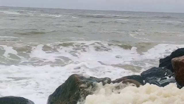 Спать под шум моря и ветра. Белый шум смотреть онлайн
