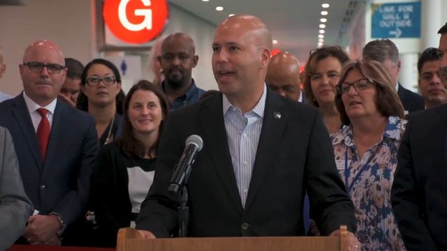 Smart City Networks Improves Cellular Coverage at San Diego Convention Center смотреть онлайн