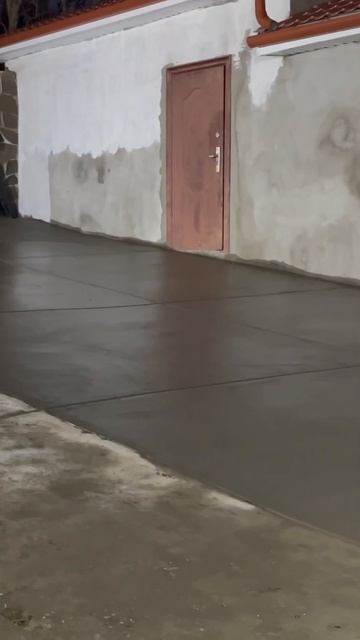 Продолжаем затирать бетон в Ставрополе #shortvideo #youtube #top #бетонирование смотреть онлайн