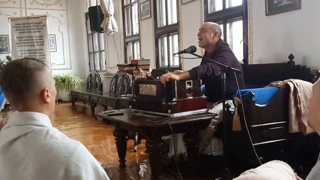 Адити-Духкхаха прабху 3ч 13 ноября 2016 г. Донецкий храм ИСКОН