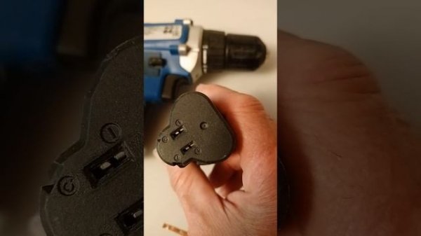 как зарядить шуруповёрт без зарядки