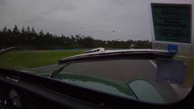 Austin Mini Cooper S Réplica Retrosport 2011 sous la pluie !!! смотреть онлайн