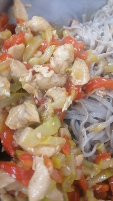 УДОН С КУРОЧКОЙ смотреть онлайн