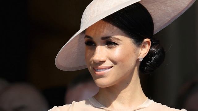 Meghan Markle shock: Concerns about details on Duchess of Sussex coat of arms emerge смотреть онлайн