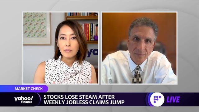 A recession is unlikely with the growing economy: Analyst смотреть онлайн