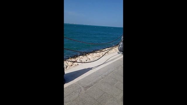 Персидский залив. Вид с набережной Дохи смотреть онлайн