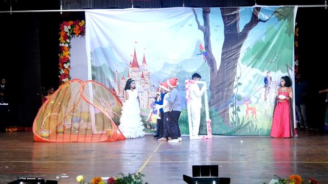 SNOW WHITE & 7 DWARFS | GRADE 1, 2, 3 & 4 (BOYS & GIRLS) | TARANG 2020 смотреть онлайн