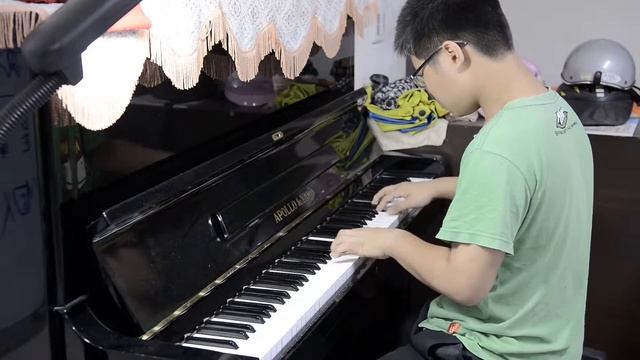 104 05 30 六下鋼琴期末考Isaac Albeniz Asturias No5 extrait de la suite espagnole, no1 op 47 смотреть онлайн