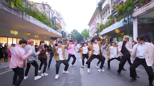 [KPOP IN PUBLIC] TREASURE (트레저)  - 'DARARI (다라리)' DANCE COVER By BLACKSI From Vietnam