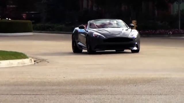 2015 Aston Martin Vanquish Volante смотреть онлайн