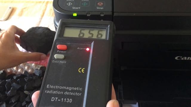Undeniable Video Test Shows How Shungite Blocks EMF And Protects You!