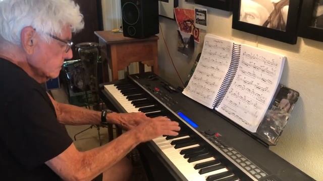 Take Five - Dave Brubeck performed by Frank Todaro смотреть онлайн