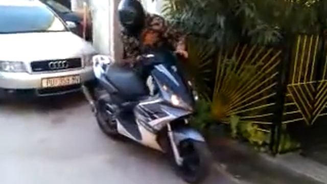 Peugeot Jet-force C-tech ride (problem) смотреть онлайн