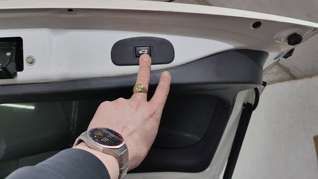 Открытие багажника с родной кнопки багажника смотреть онлайн