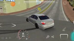 дрифт на бмв м5 е60 в кар паркинг