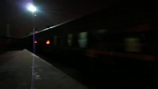 Электровоз ЧС7-264 с поездом №084Ц Москва — Караганда смотреть онлайн