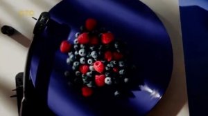 TESS - Бананово-клубничное настроение (Россия) (2024)