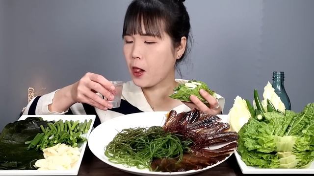 맛있는먹방♡ 과메기의 철이 돌아왔다~!!☺️ [꿀맘스] 포항 구룡포, 청어 과메기, 꽁치 과메기~♡ 과메기 세트로 집에서 편히 먹어요~♡ Spicy, gwamegi, mukban смотреть онлайн