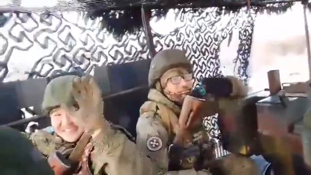 Бойцы-якуты ВС РФ угнали у ВСУ немецкий танк Leopard-2 смотреть онлайн
