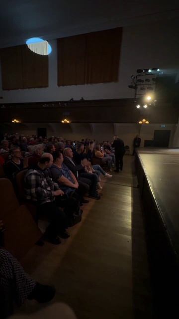 Братская атмосфера смотреть онлайн