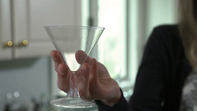 5oz Clear 2-Piece Plastic Martini Glasses with Clear Base смотреть онлайн