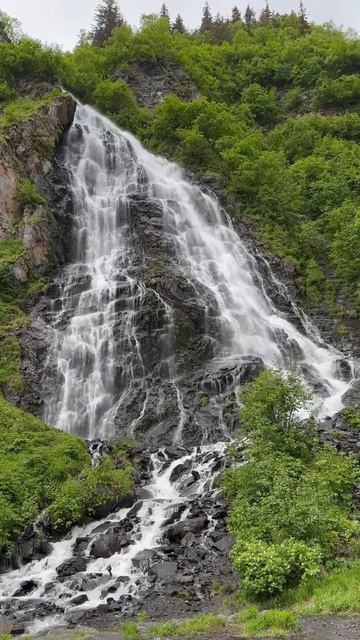 Horsetail Falls On The Richardson Highway, Alaska 6/24/23 #alaska #horsetailfalls #waterfall