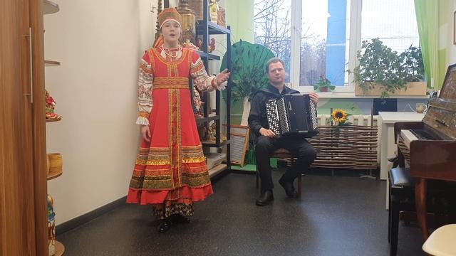 Томилова Софья, народный вокал смотреть онлайн