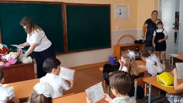 Последний звонок Витя 2-б класс