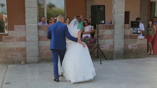 перший танець смотреть онлайн