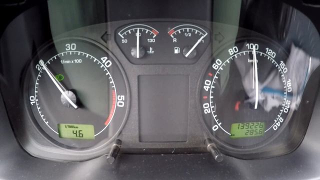 Škoda Octavia 1.9TDI 81kW consumption@100km/h 5th gear HD смотреть онлайн
