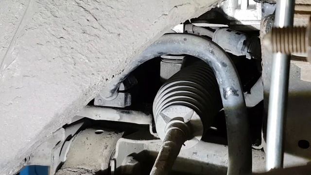 Jak Wymienić Gumę (poduszkę) Stabilizatora? Opel Astra G II Vauxhall | AUTOFAN смотреть онлайн
